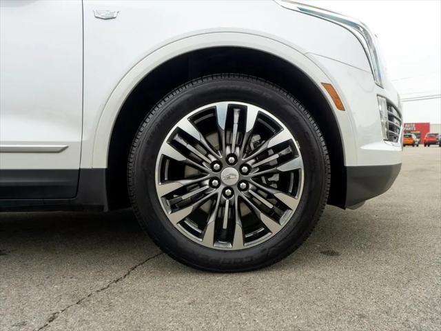 used 2017 Cadillac XT5 car, priced at $23,544