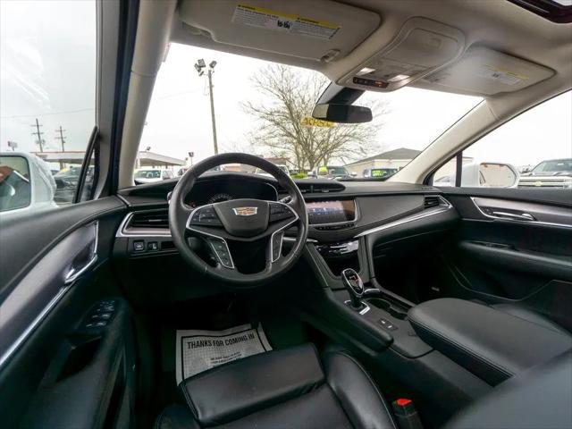 used 2017 Cadillac XT5 car, priced at $21,344