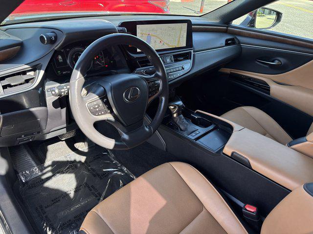 used 2023 Lexus ES 300h car, priced at $37,999