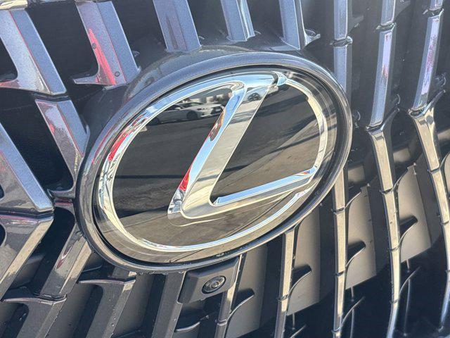 new 2025 Lexus ES 300h car, priced at $58,054