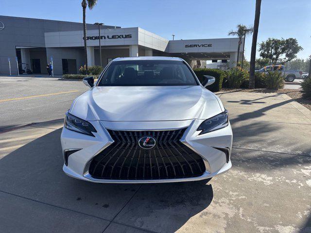 new 2025 Lexus ES 300h car, priced at $58,054