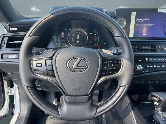 new 2025 Lexus ES 300h car, priced at $58,054