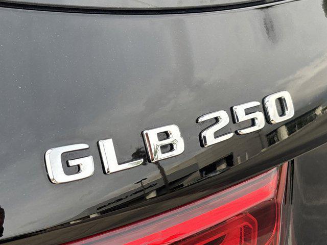 used 2022 Mercedes-Benz GLB 250 car, priced at $28,998