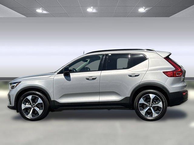 used 2024 Volvo XC40 car, priced at $24,897