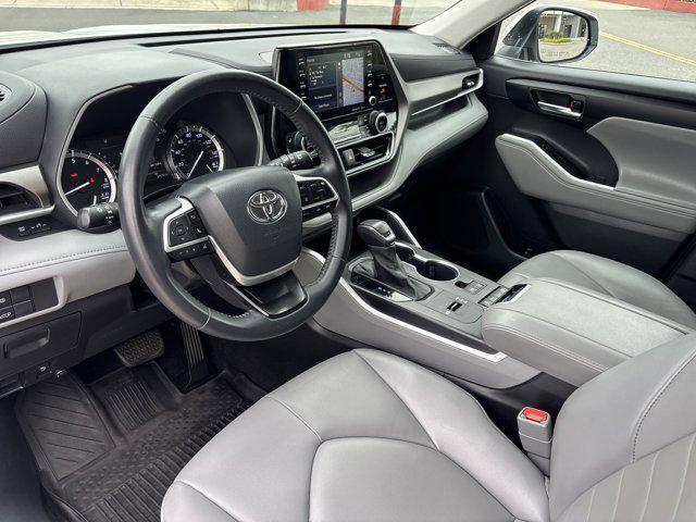 used 2022 Toyota Highlander car, priced at $35,698