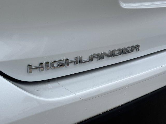 used 2022 Toyota Highlander car, priced at $35,698