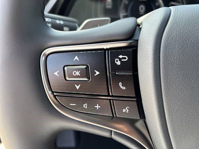 new 2025 Lexus ES 350 car, priced at $50,114