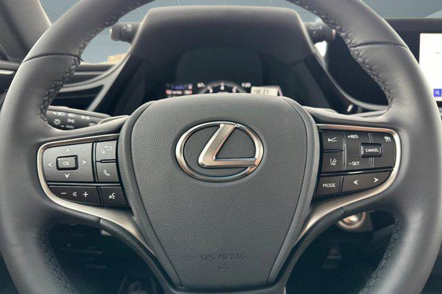 new 2025 Lexus ES 350 car, priced at $44,664