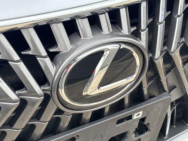 used 2022 Lexus ES 350 car, priced at $34,998