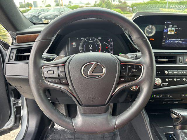 used 2022 Lexus ES 350 car, priced at $34,998