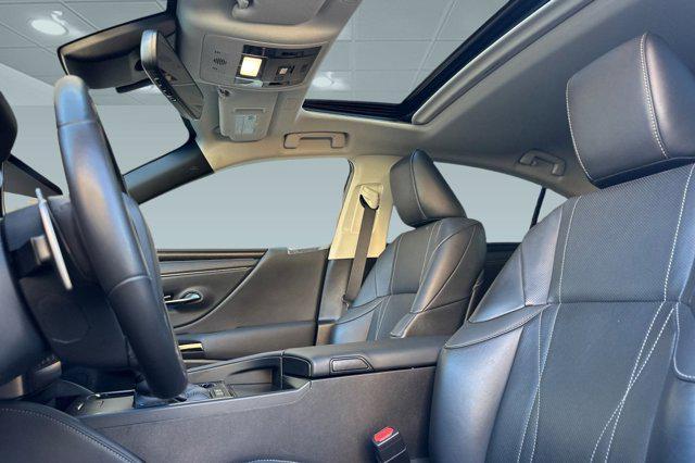 used 2024 Lexus ES 300h car, priced at $42,998