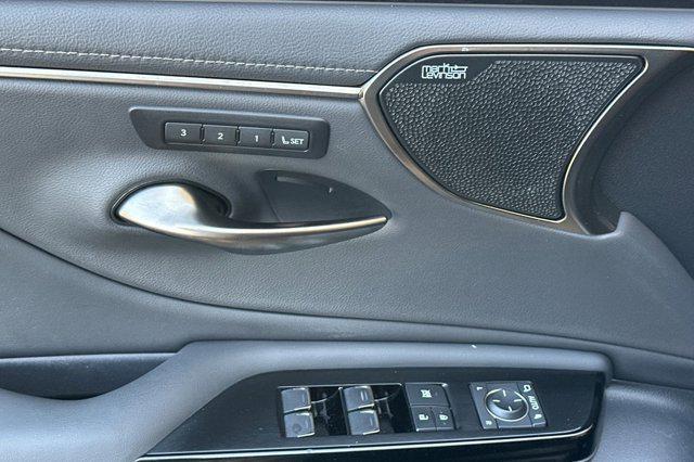 used 2024 Lexus ES 300h car, priced at $42,998