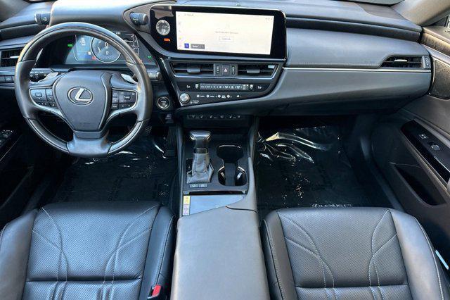 used 2024 Lexus ES 300h car, priced at $42,998