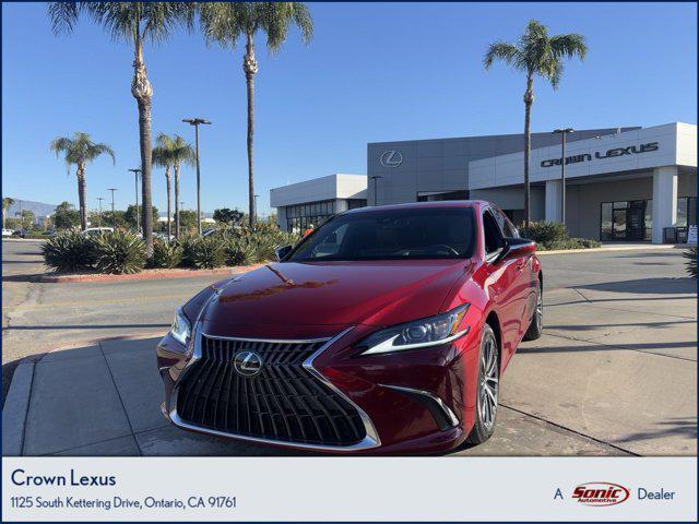 used 2024 Lexus ES 300h car, priced at $45,999