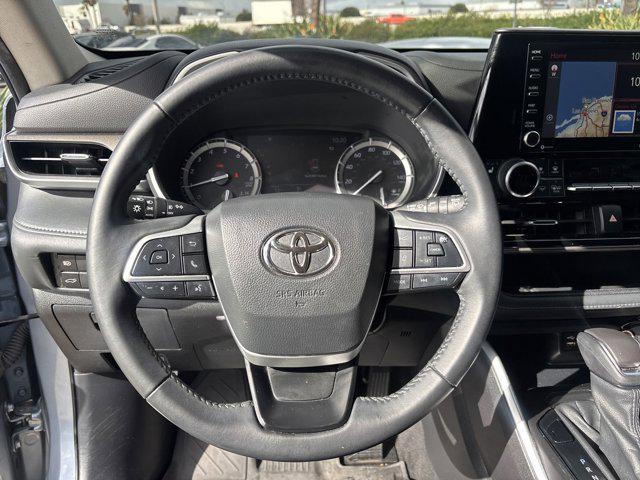 used 2022 Toyota Highlander car, priced at $33,298