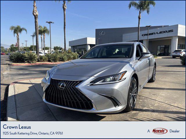 new 2025 Lexus ES 300h car, priced at $46,696