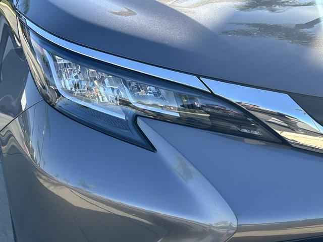 used 2023 Toyota Sienna car, priced at $46,998