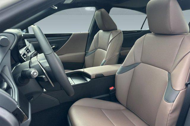 new 2025 Lexus ES 350 car, priced at $44,375