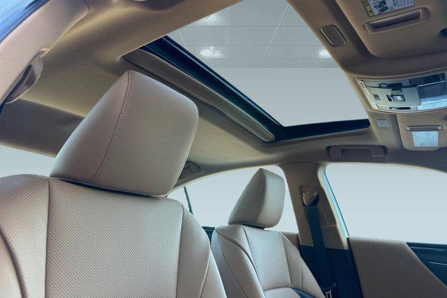 new 2025 Lexus ES 350 car, priced at $44,844