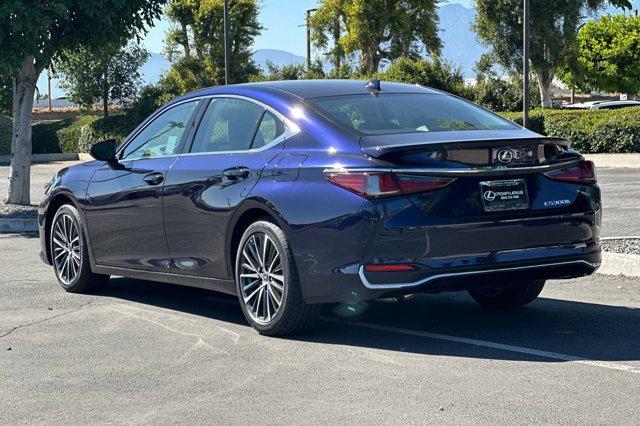 new 2025 Lexus ES 300h car, priced at $48,479