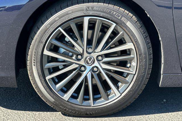 new 2025 Lexus ES 300h car, priced at $48,479