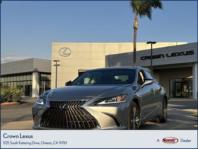 new 2025 Lexus ES 300h car, priced at $51,339