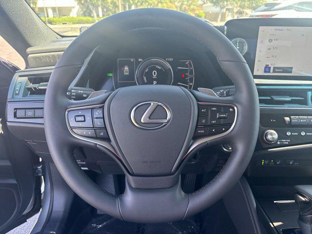 new 2025 Lexus ES 300h car, priced at $51,024