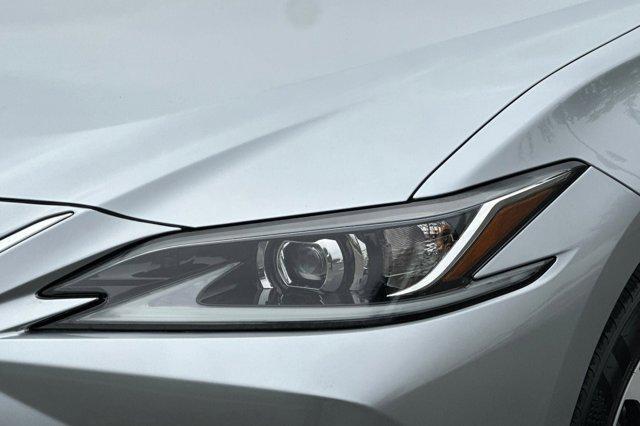 used 2022 Lexus ES 350 car, priced at $32,999