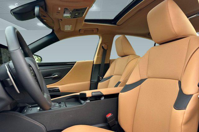 new 2025 Lexus ES 350 car, priced at $44,059