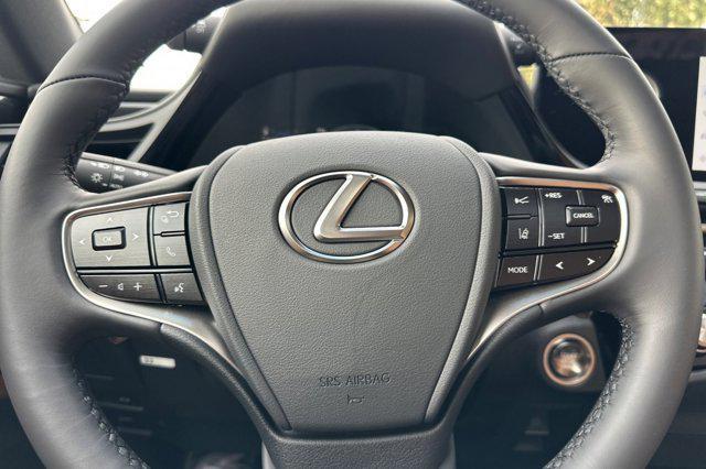 new 2025 Lexus ES 350 car, priced at $44,059