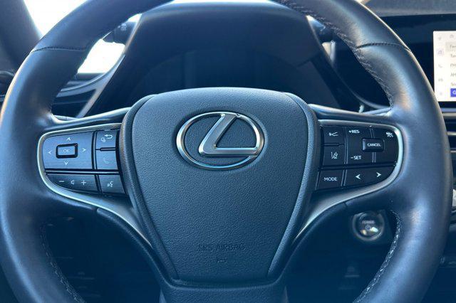 used 2025 Lexus ES 300h car, priced at $42,999