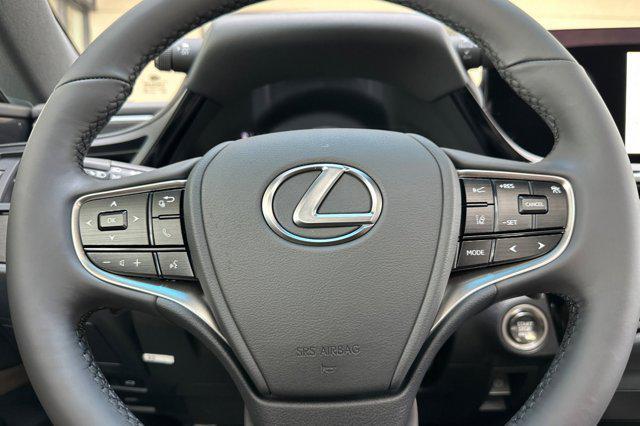 new 2025 Lexus ES 350 car, priced at $44,414