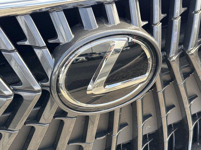 new 2025 Lexus ES 350 car, priced at $42,120