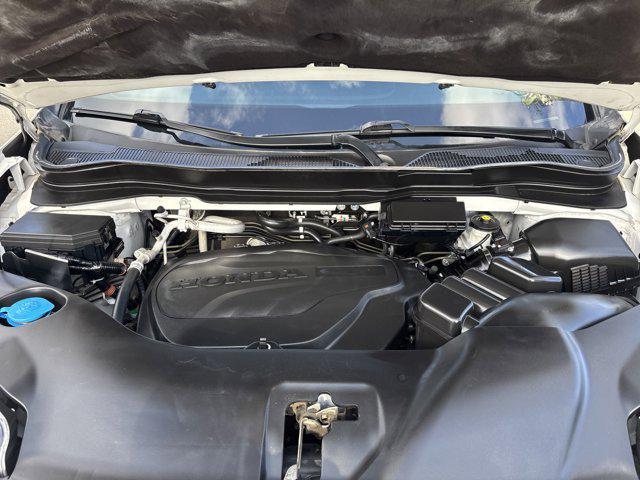 used 2022 Honda Pilot car, priced at $31,999