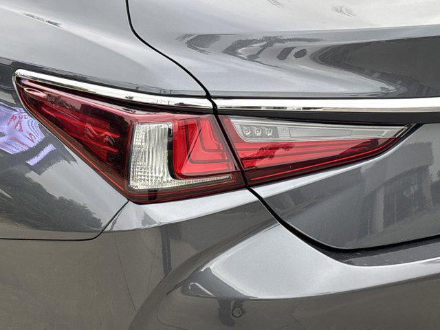 used 2023 Lexus ES 350 car, priced at $34,999