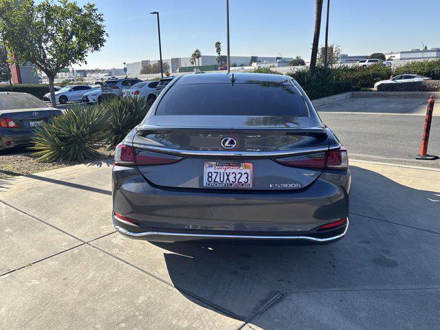 used 2022 Lexus ES 300h car, priced at $34,999