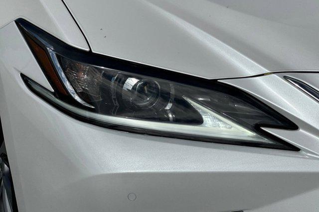 used 2021 Lexus ES 300h car, priced at $28,996