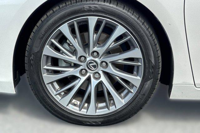 used 2021 Lexus ES 300h car, priced at $28,996