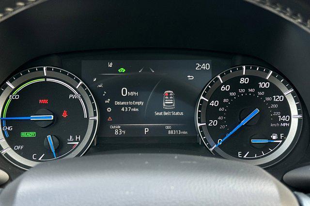 used 2021 Toyota Highlander Hybrid car, priced at $32,499