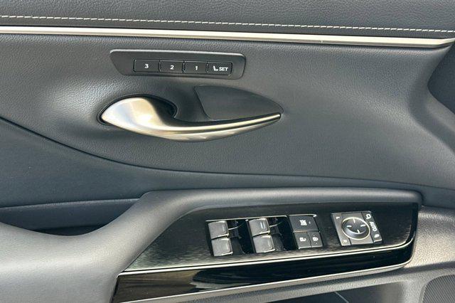 used 2024 Lexus ES 350 car, priced at $38,998