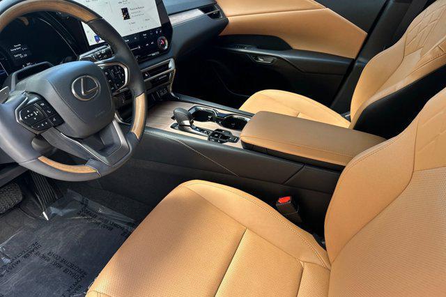 used 2025 Lexus RX 350 car, priced at $58,999