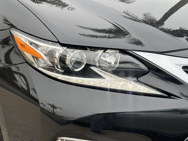 used 2018 Lexus ES 350 car, priced at $23,998