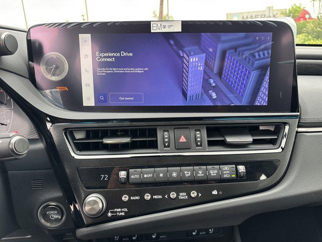new 2025 Lexus ES 300h car, priced at $50,524