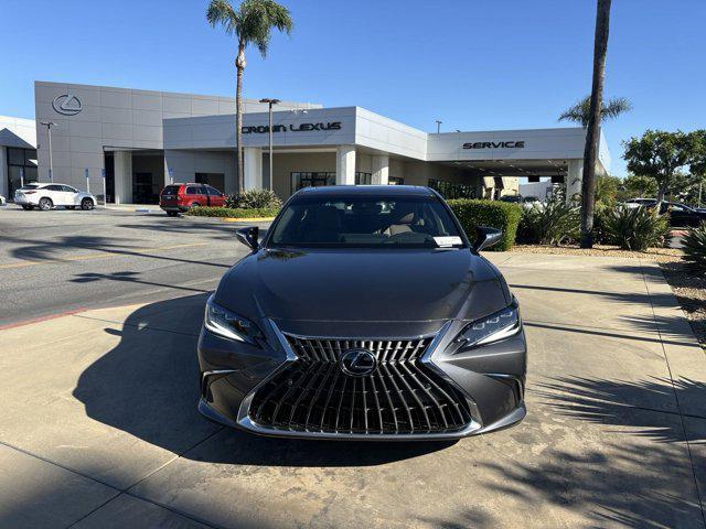 new 2025 Lexus ES 300h car, priced at $52,420