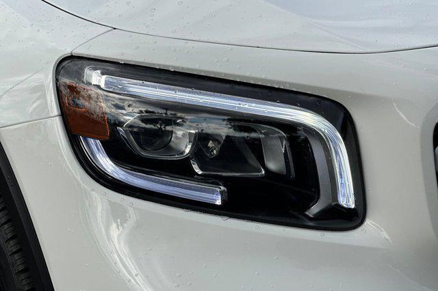 used 2021 Mercedes-Benz GLB 250 car, priced at $26,999