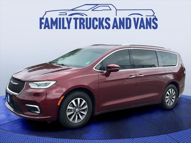 used 2021 Chrysler Pacifica car, priced at $19,487