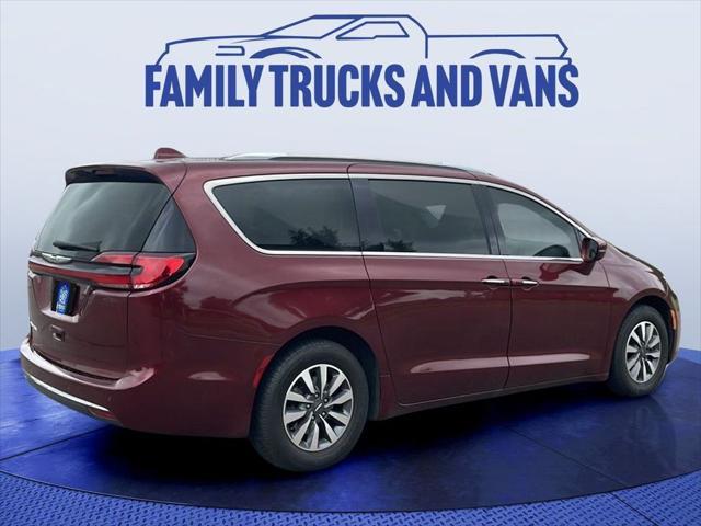 used 2021 Chrysler Pacifica car, priced at $19,487