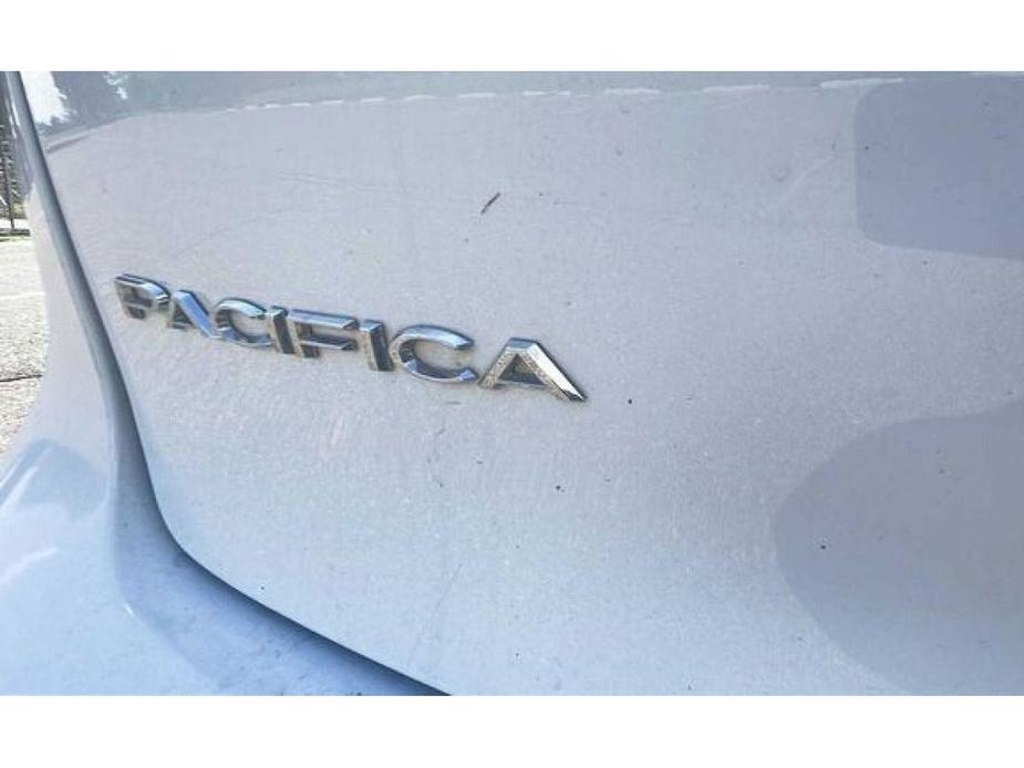 used 2022 Chrysler Pacifica car, priced at $21,487