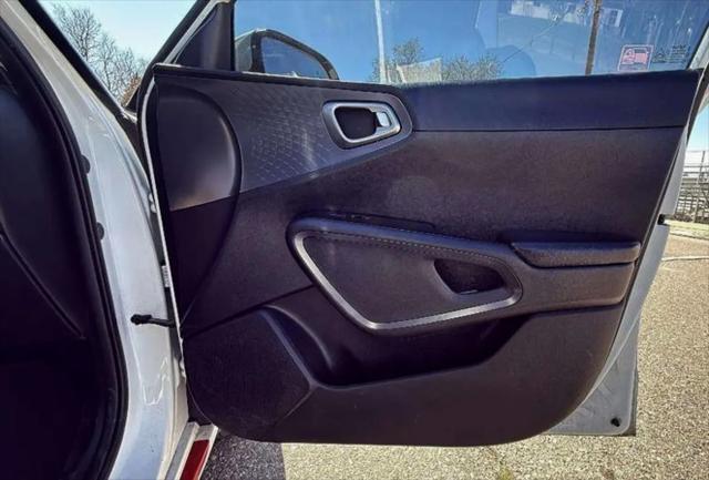 used 2021 Kia Soul car, priced at $15,988