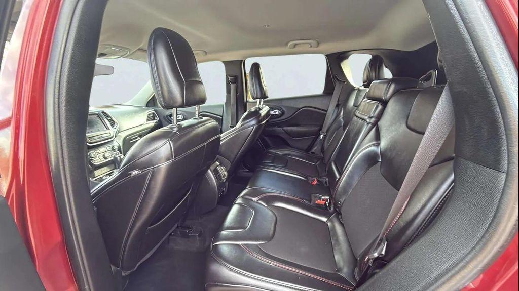 used 2019 Jeep Cherokee car, priced at $15,988